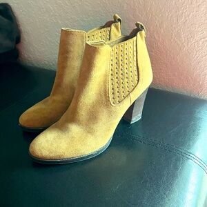 Antonio Melani Ankle Boots Tan Suede Leather Studded Women's Size 8.5 M